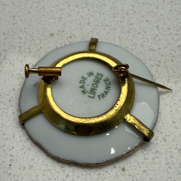 Vintage Limoges Porcelain Hand Painted Brooch and Screwback Earrings Set 1940s - Picture 8 of 15